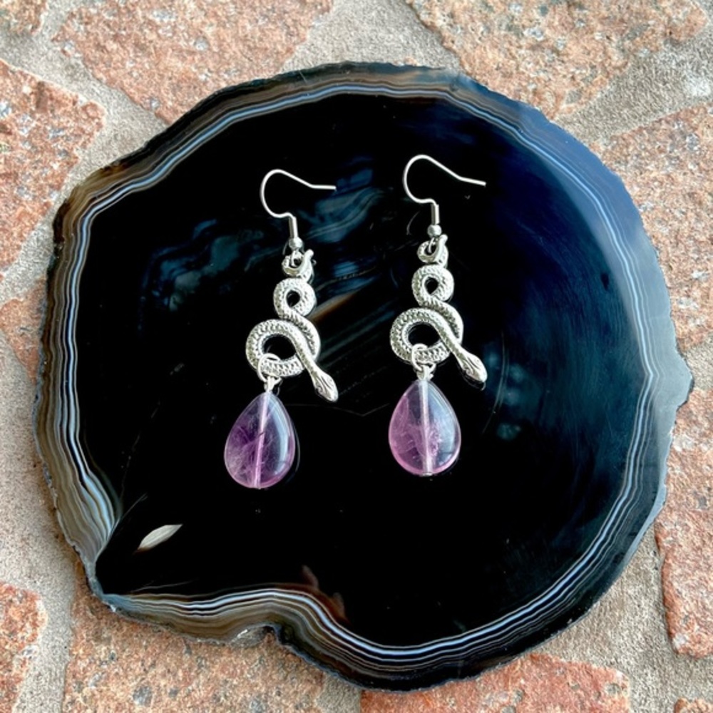 π΄ Purple fluorite drop snake design dangly earrings - Picture 8 of 10
